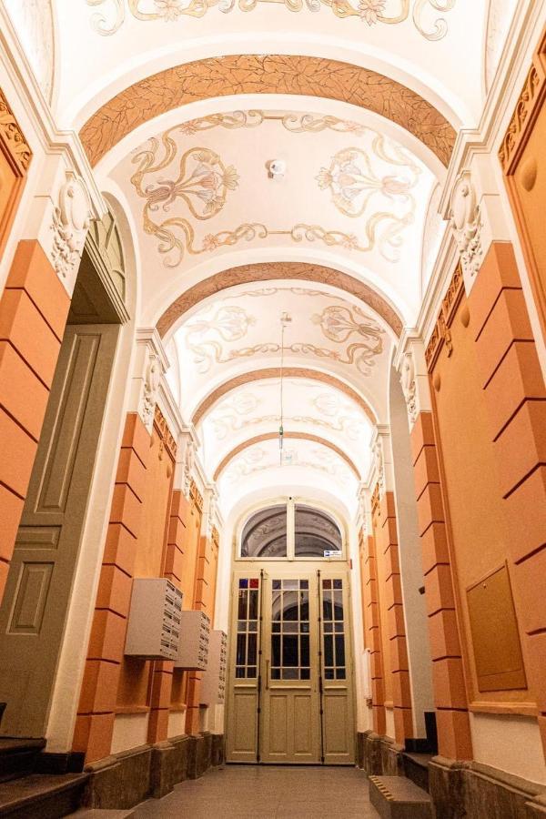 Lion Apartments - Premium Studio With Balcony Cracovie Extérieur photo