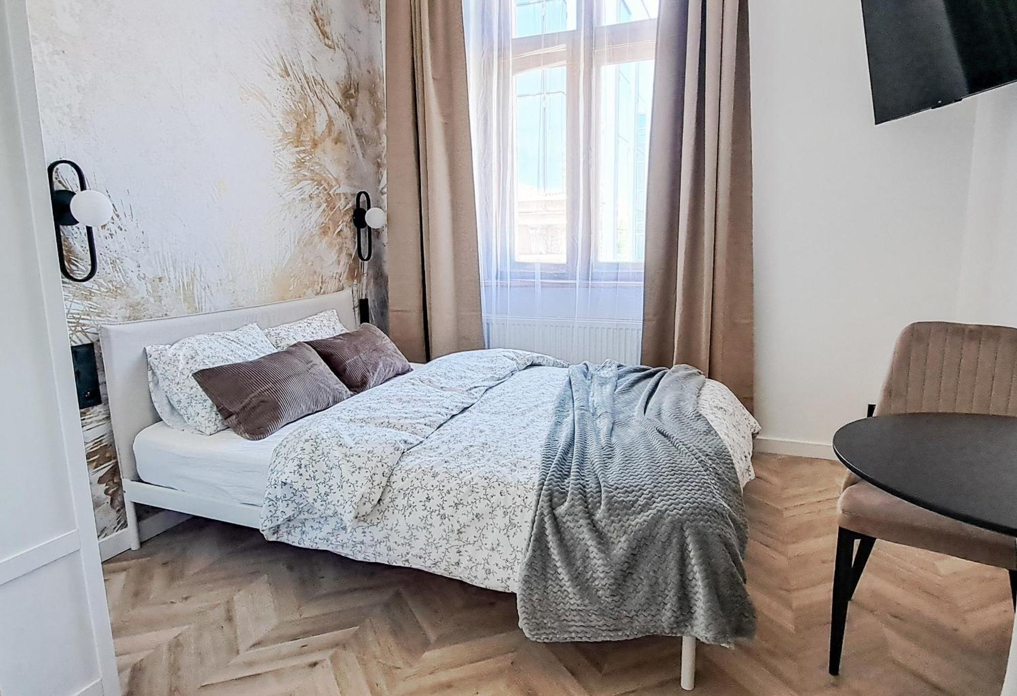 Lion Apartments - Premium Studio With Balcony Cracovie Extérieur photo