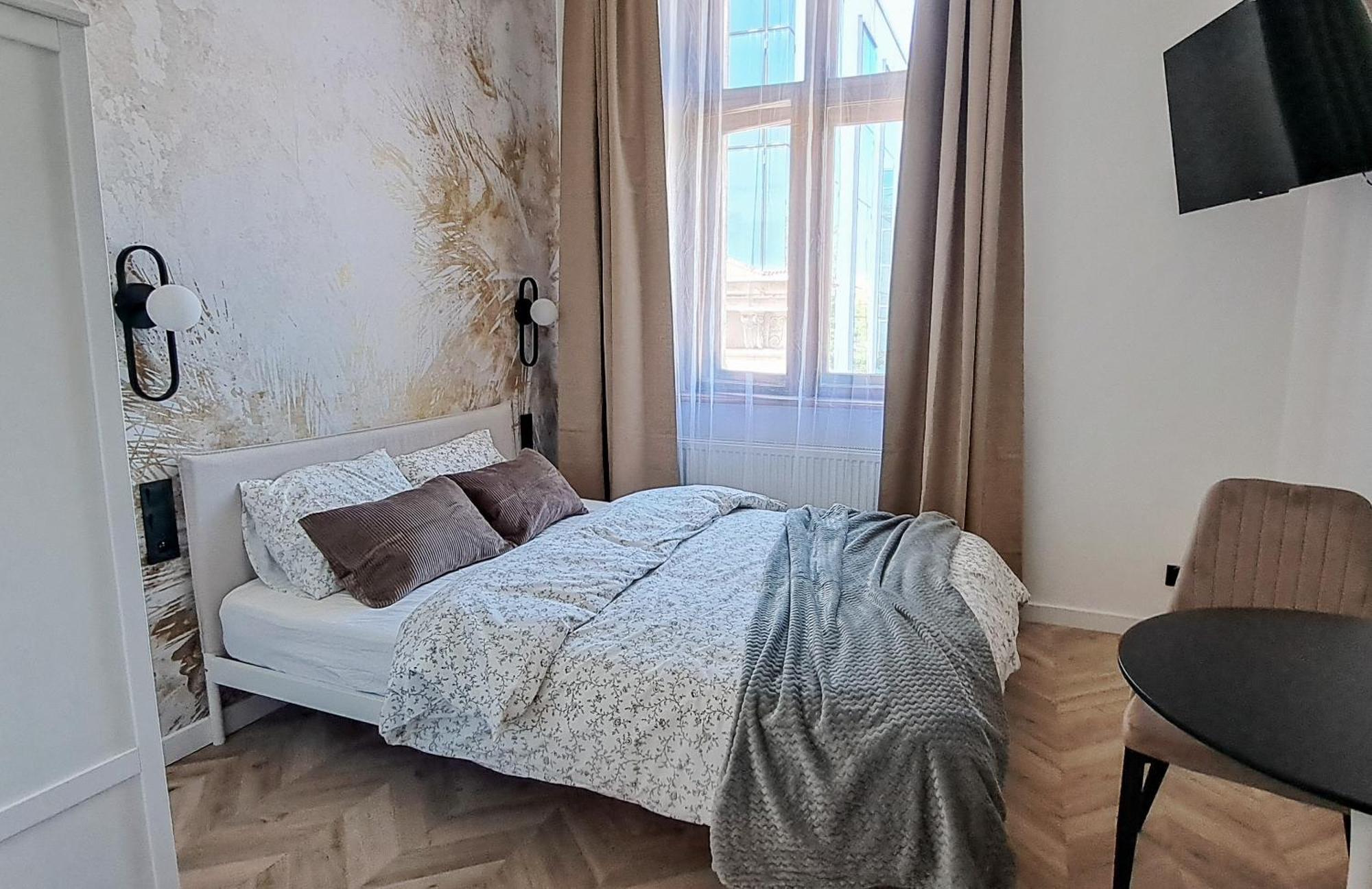 Lion Apartments - Premium Studio With Balcony Cracovie Extérieur photo